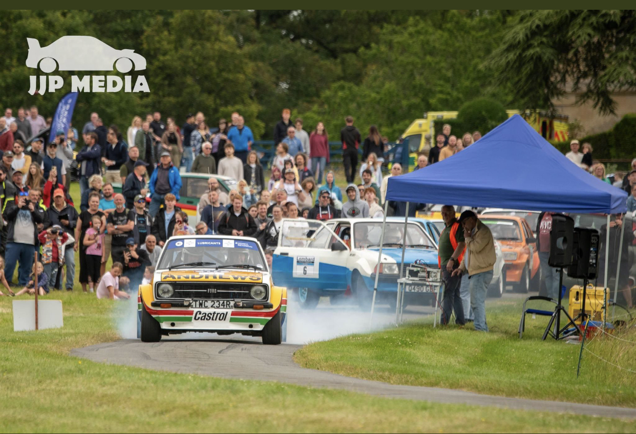 Lombard Rally Start Stage Action